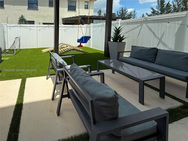 11432 W 32nd Lane, Hialeah, FL 33018