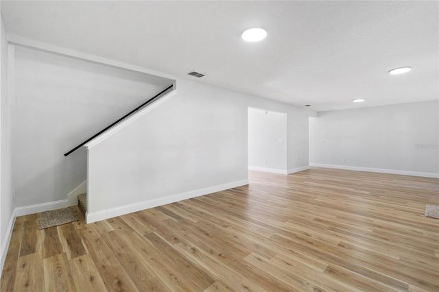 1893 VALE DRIVE, Clermont, FL 34711