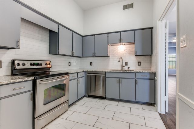 10430 High Hollows Drive 238, Dallas, TX 75230