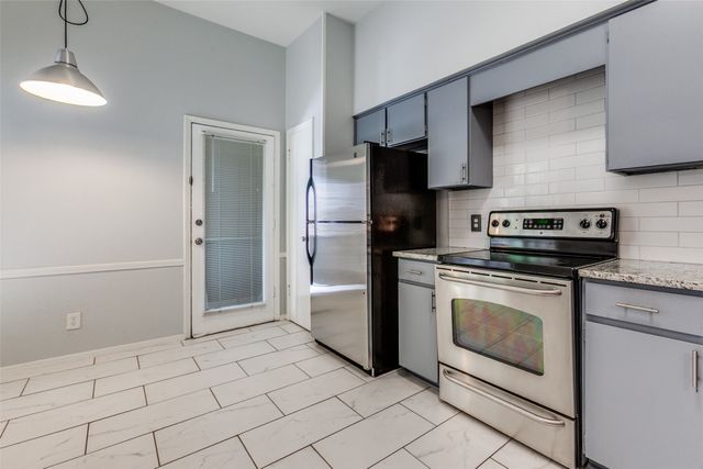 10430 High Hollows Drive 238, Dallas, TX 75230