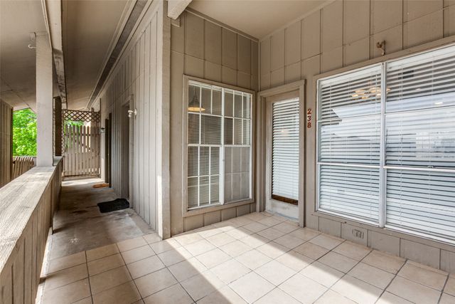 10430 High Hollows Drive 238, Dallas, TX 75230