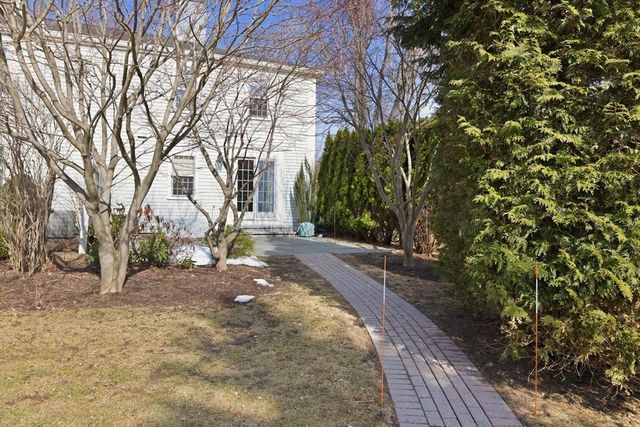 143 East Street 143, Lexington, MA 02420