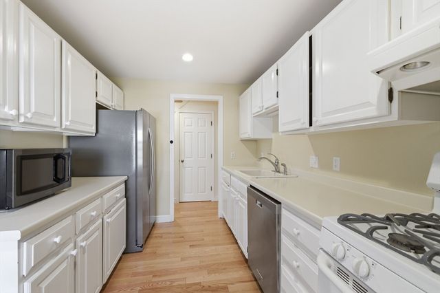 143 East Street 143, Lexington, MA 02420