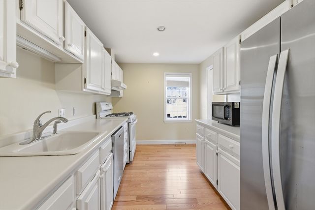 143 East Street 143, Lexington, MA 02420