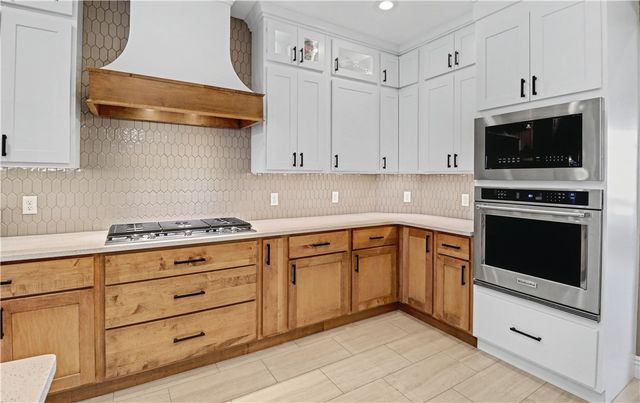 2004 Nutmeg Street, Bentonville, AR 72713