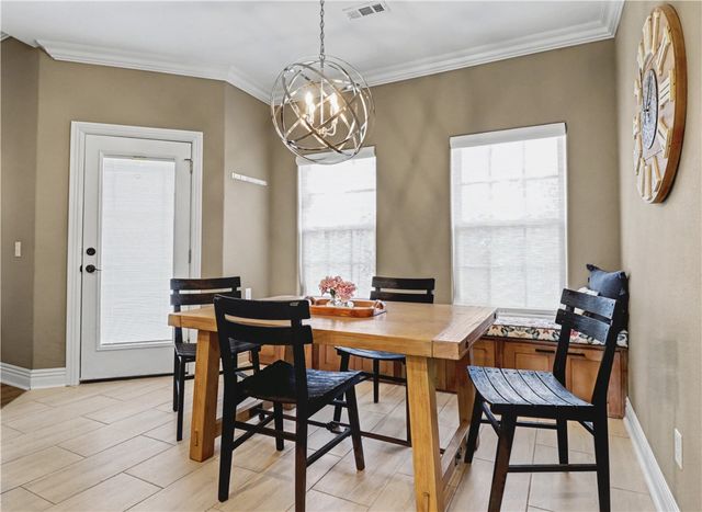 2004 Nutmeg Street, Bentonville, AR 72713