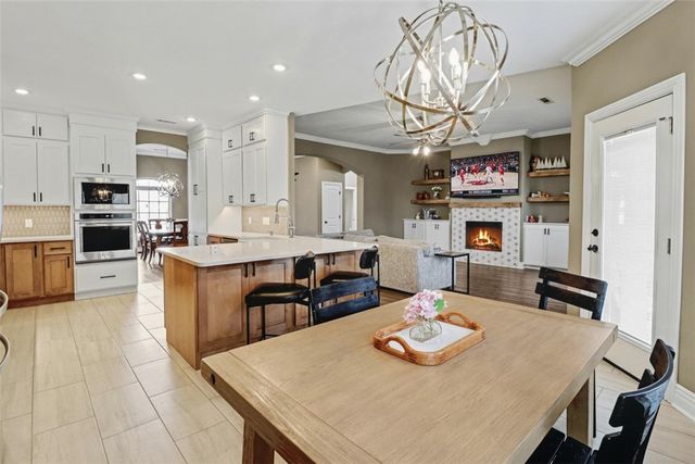 2004 Nutmeg Street, Bentonville, AR 72713