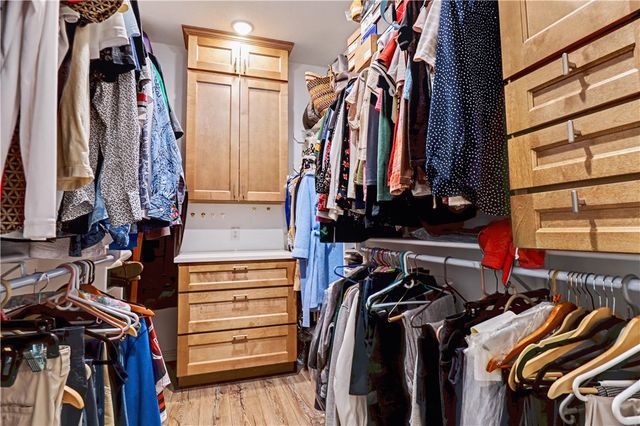 2004 Nutmeg Street, Bentonville, AR 72713