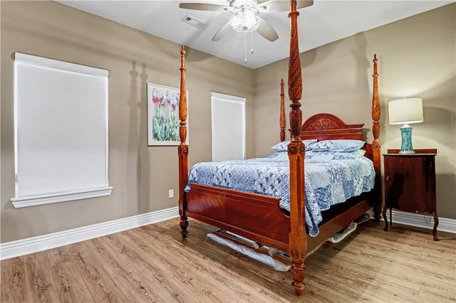 2004 Nutmeg Street, Bentonville, AR 72713