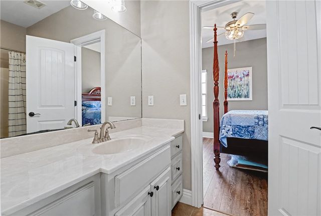 2004 Nutmeg Street, Bentonville, AR 72713