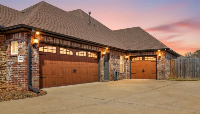 2004 Nutmeg Street, Bentonville, AR 72713