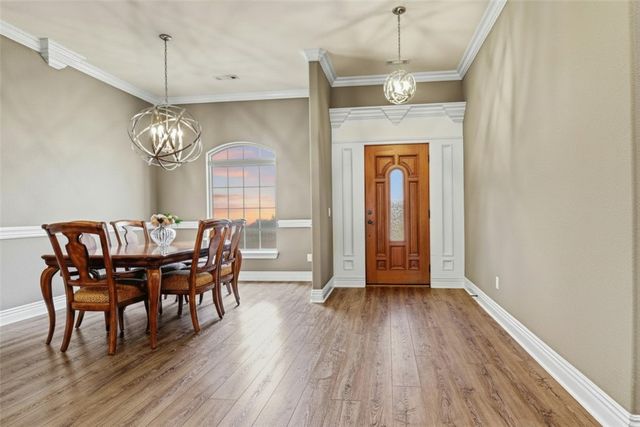 2004 Nutmeg Street, Bentonville, AR 72713