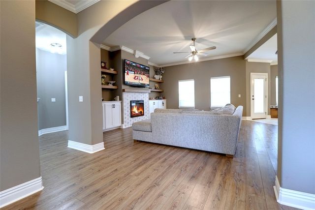 2004 Nutmeg Street, Bentonville, AR 72713