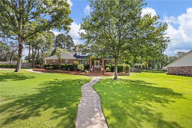 504 Heartland Drive, Russellville, AR 72802