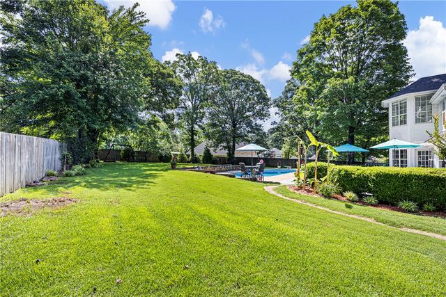 504 Heartland Drive, Russellville, AR 72802