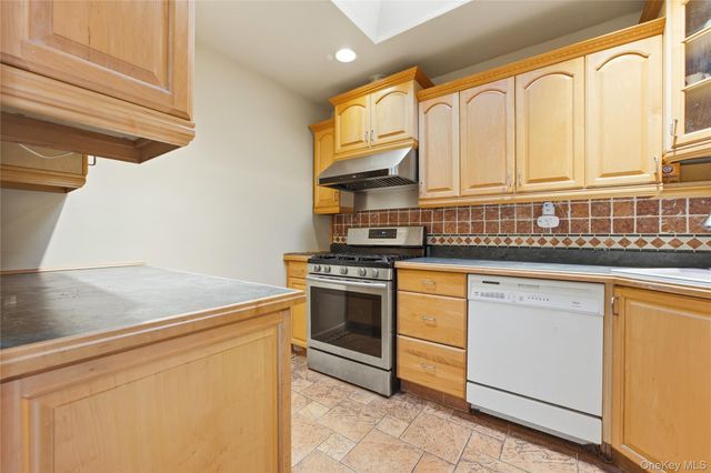 5-37 117th Street, College Point, NY 11356