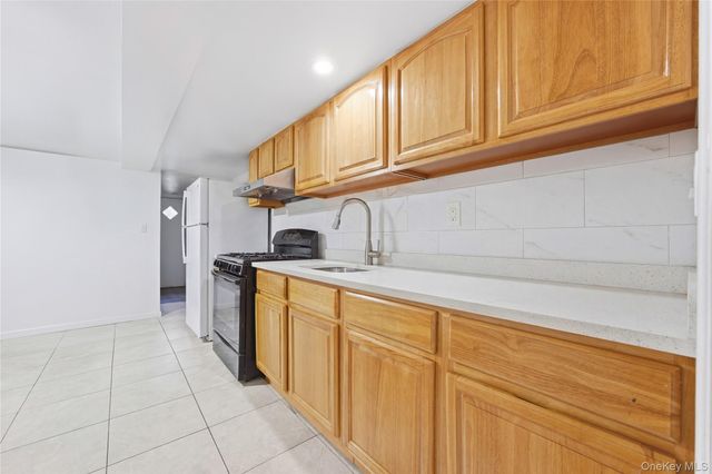 5-37 117th Street, College Point, NY 11356