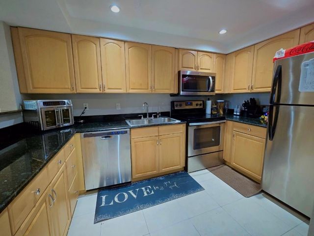 4500 N Federal Highway 303, Lighthouse Point, FL 33064