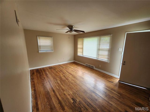 1201 Walker Avenue, Spanish Lake, MO 63138
