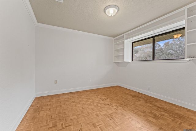 2351 Sweetleaf St, Baton Rouge, LA 70816