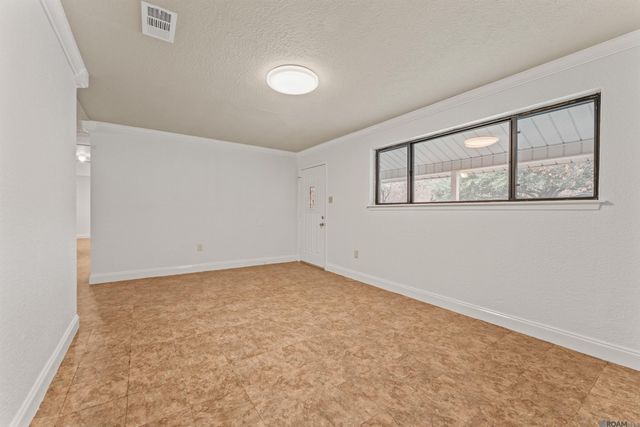 2351 Sweetleaf St, Baton Rouge, LA 70816