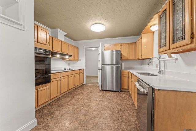 2351 Sweetleaf St, Baton Rouge, LA 70816