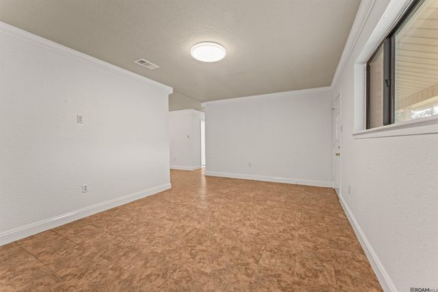 2351 Sweetleaf St, Baton Rouge, LA 70816