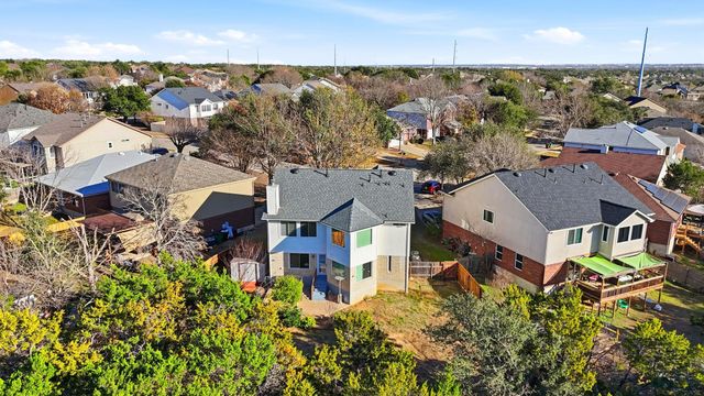 3744 Top Rock LN, Round Rock, TX 78681