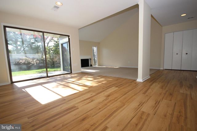 19109 BROOKE GROVE CT, Montgomery Village, MD 20886