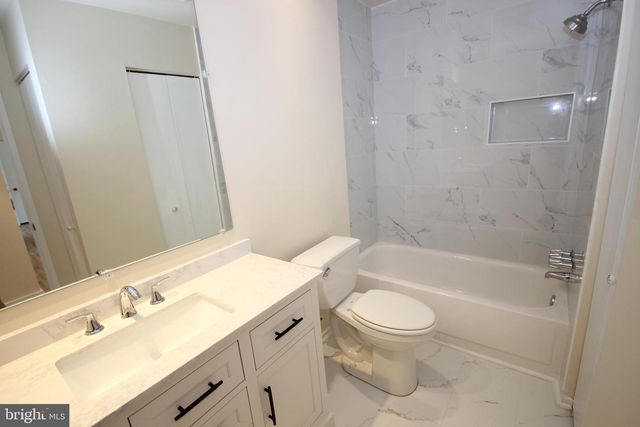 19109 BROOKE GROVE CT, Montgomery Village, MD 20886