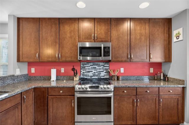 121 Deer Park Drive, Carrollton, GA 30116