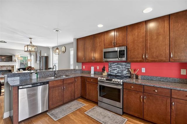 121 Deer Park Drive, Carrollton, GA 30116