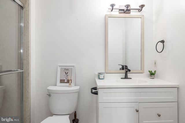 311 STONEHAM DR, Hockessin, DE 19707