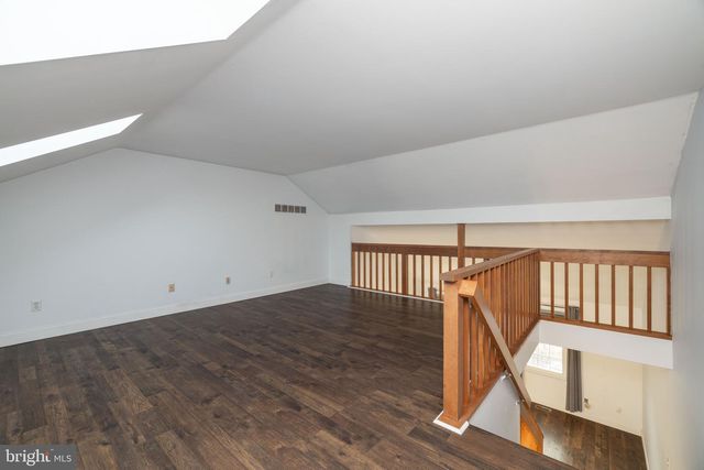 311 STONEHAM DR, Hockessin, DE 19707