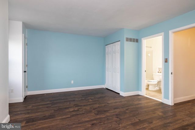 311 STONEHAM DR, Hockessin, DE 19707