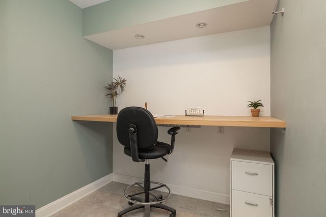 311 STONEHAM DR, Hockessin, DE 19707