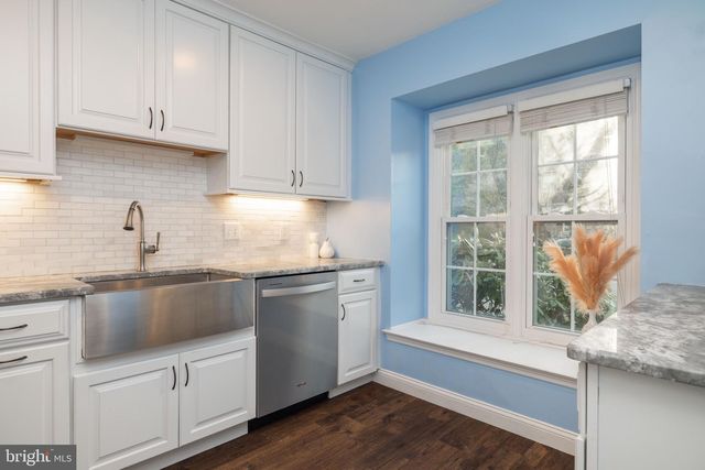 311 STONEHAM DR, Hockessin, DE 19707