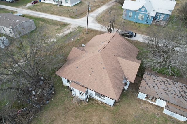 103 W 3rd Street, Barry, TX 75102