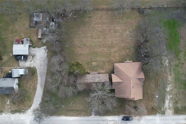103 W 3rd Street, Barry, TX 75102
