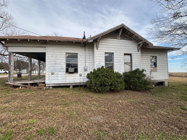 103 W 3rd Street, Barry, TX 75102