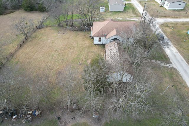 103 W 3rd Street, Barry, TX 75102