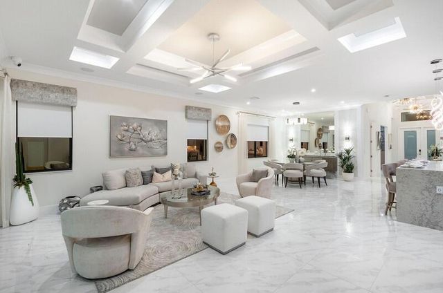 12672 Solana Bay Circle, Palm Beach Gardens, FL 33412