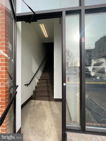 1102 H ST NE, Washington, DC 20002