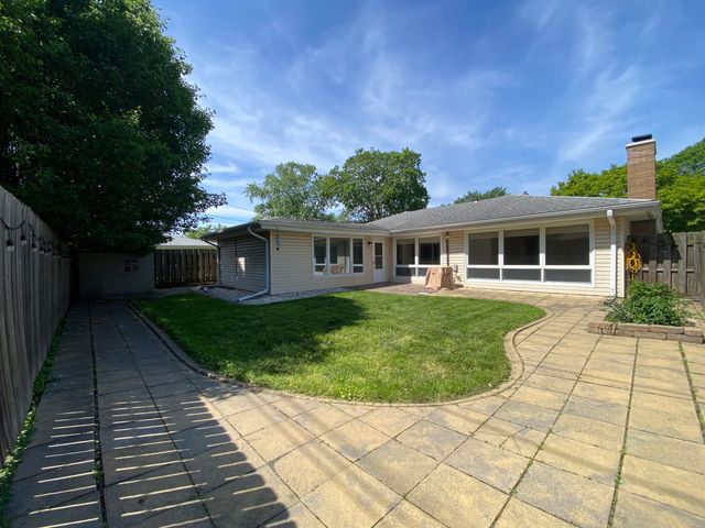 8143 Howard Avenue, Munster, IN 46321