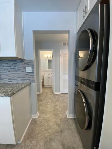 8143 Howard Avenue, Munster, IN 46321