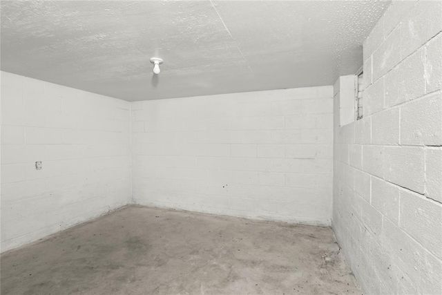 406 N Reimer, Corn, OK 73024