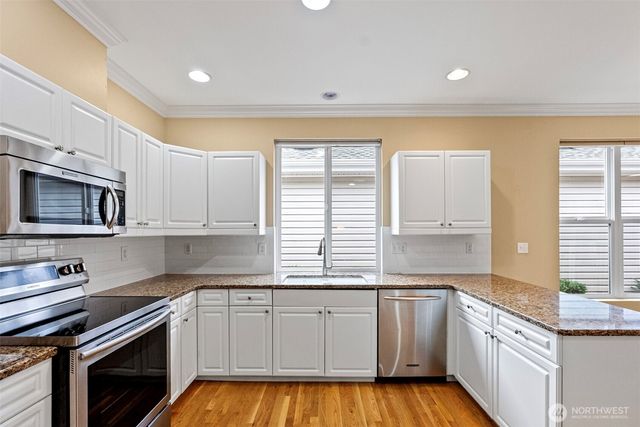 6910 38th Street Ct W, University Place, WA 98466