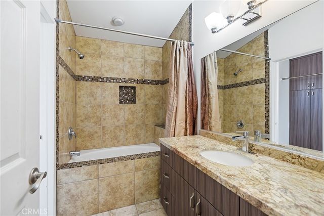 349 Scanno Drive, Oak Park, CA 91377