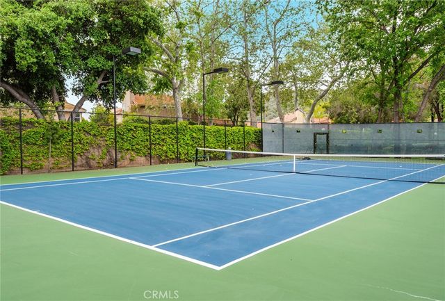 349 Scanno Drive, Oak Park, CA 91377