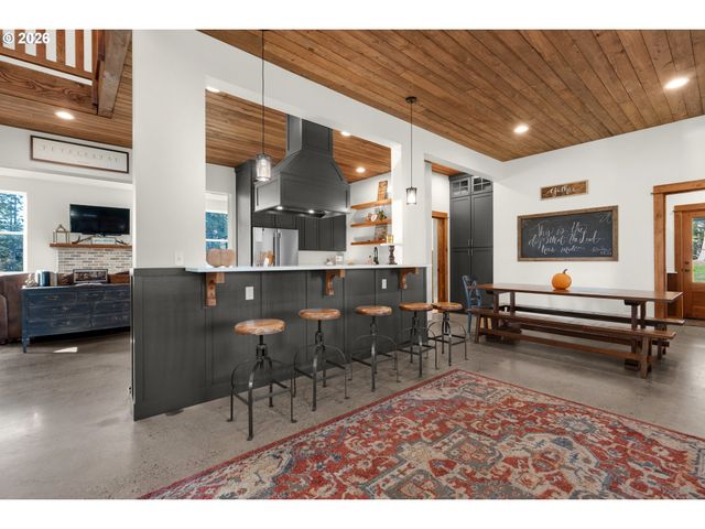 101 Sw JUNIPER Ave, Warrenton, OR 97146